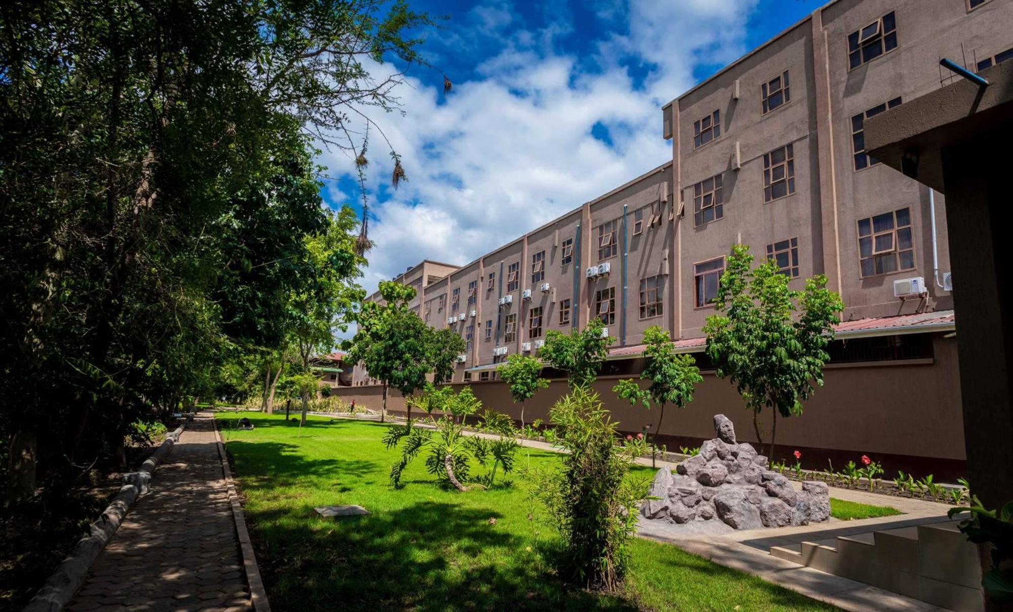 Panone Hotels - King'Ori Kilimanjaro Airport Моші Екстер'єр фото