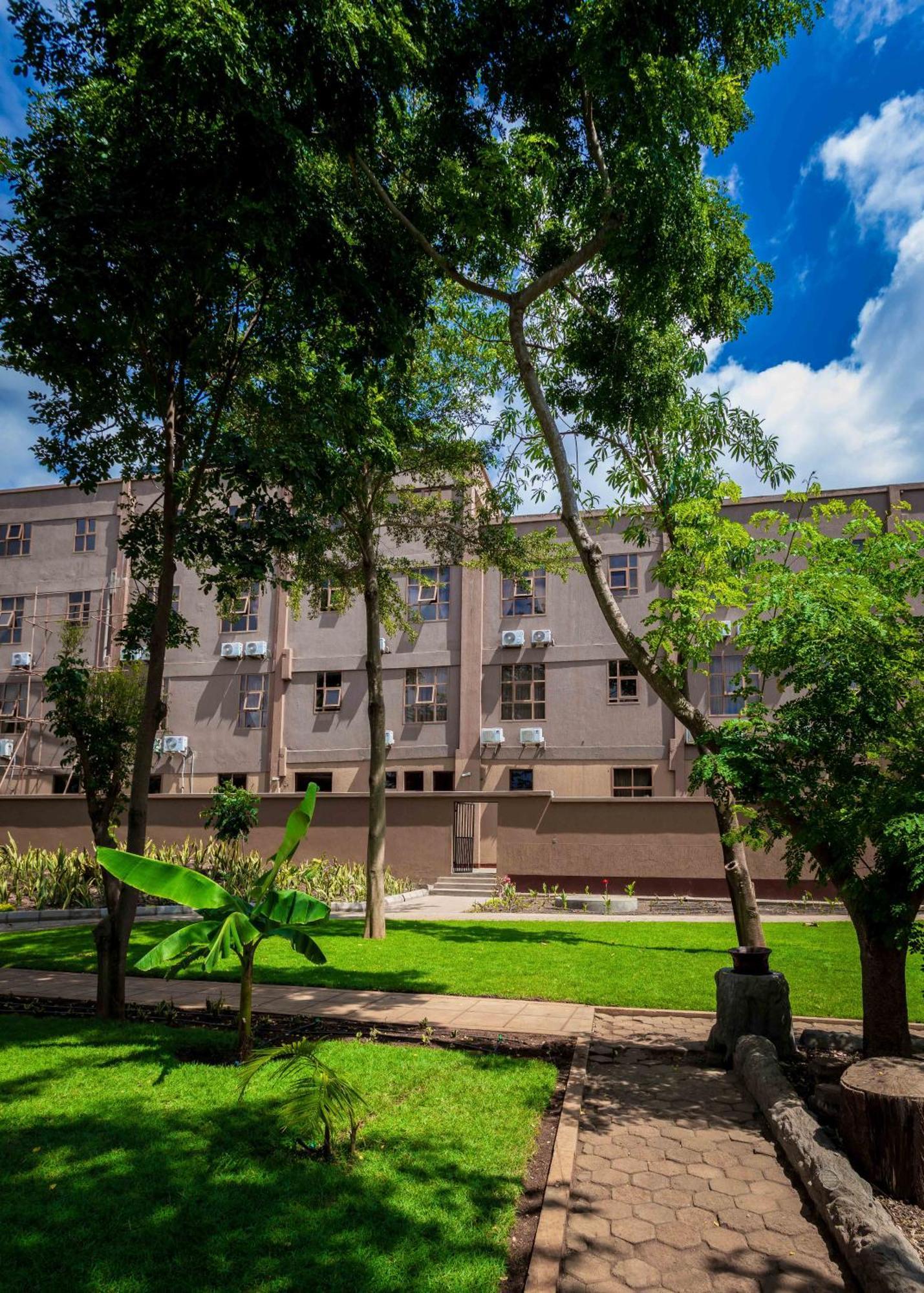Panone Hotels - King'Ori Kilimanjaro Airport Моші Екстер'єр фото